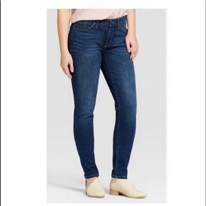 Universal Thread Jeans